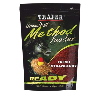 Vlhčená vnadiaca zmes Traper Method Feeder - Jahoda - 750 g